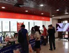 完美体育中国官网-社区盾赛程吃紧，法兰克福加时末段远射贴柱，信心回归，更衣室氛围转暖